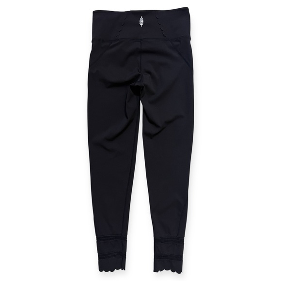 Free People Movement Scalloped Hem Black Leggings - Picture 1 of 5